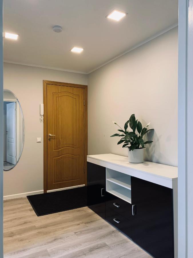 You'Ll Love This Large Apartment! Free Parking! Tallin Exterior foto